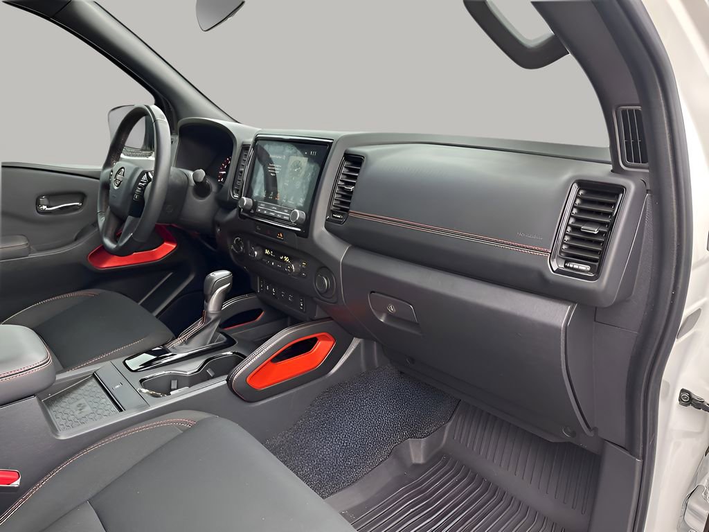 Used 2024 Nissan Frontier PRO-4X w/ Pro Convenience Package image 13