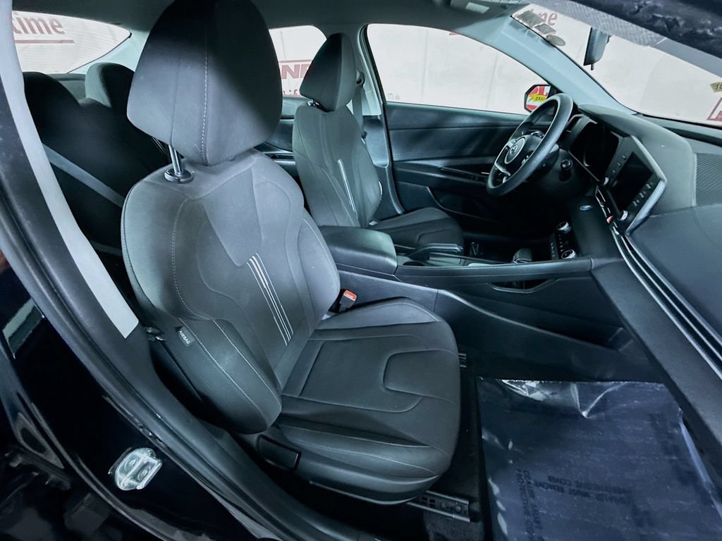 Certified 2022 Hyundai Elantra SEL FWD image 29