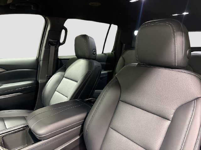 New 2026 Chevrolet Traverse LT FWD image 23