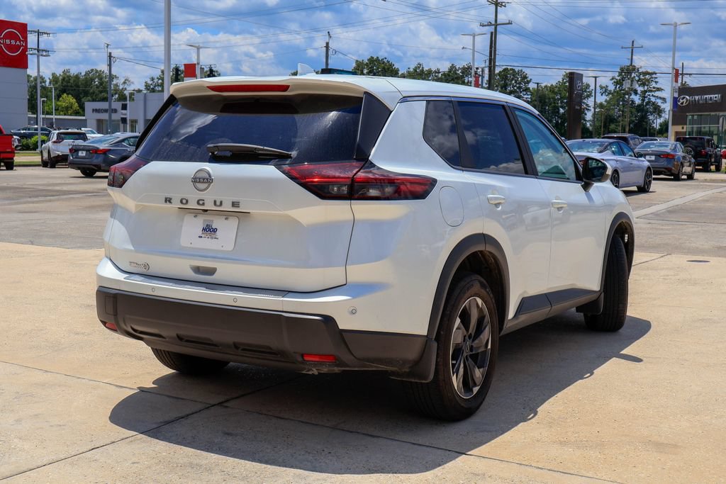 Certified 2026 Nissan Rogue SV w/ Cold Weather Package FWD image 21