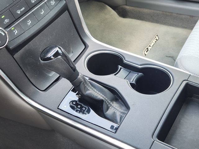 Used 2015 Toyota Camry LE FWD image 15