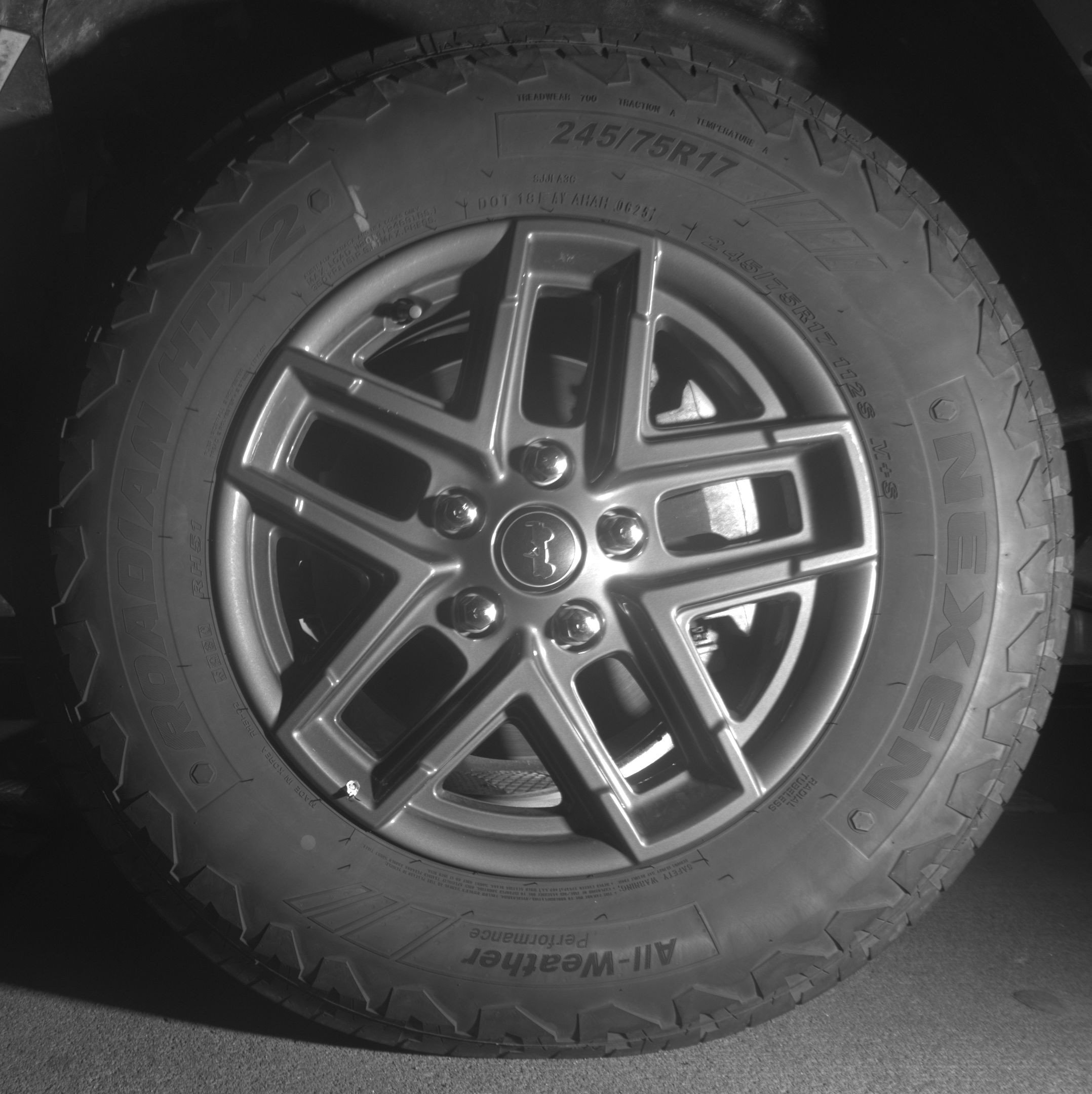 Used 2025 Jeep Wrangler Sport S image 12