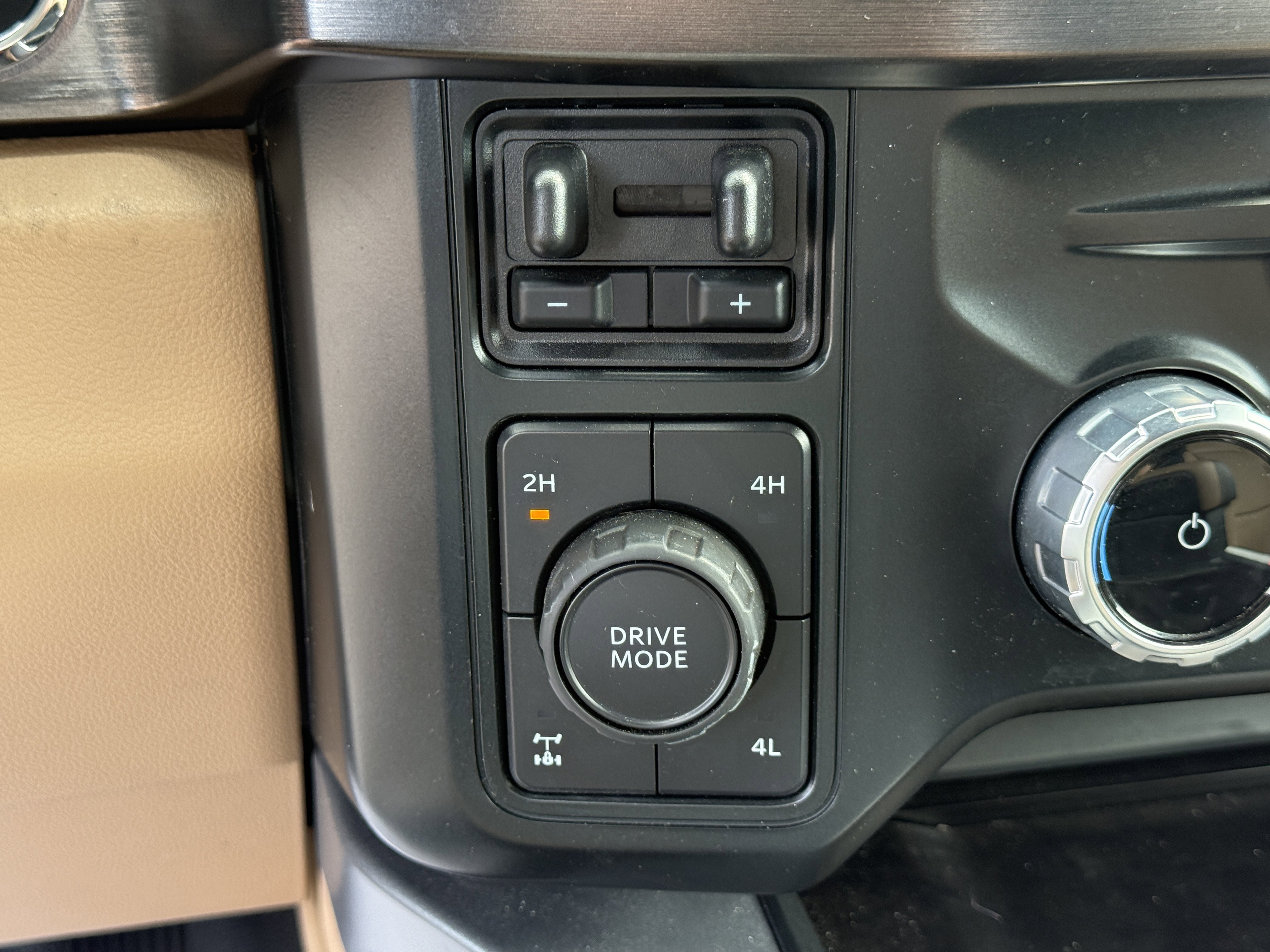 Certified 2023 Ford F350 Lariat w/ Lariat Ultimate Package image 23