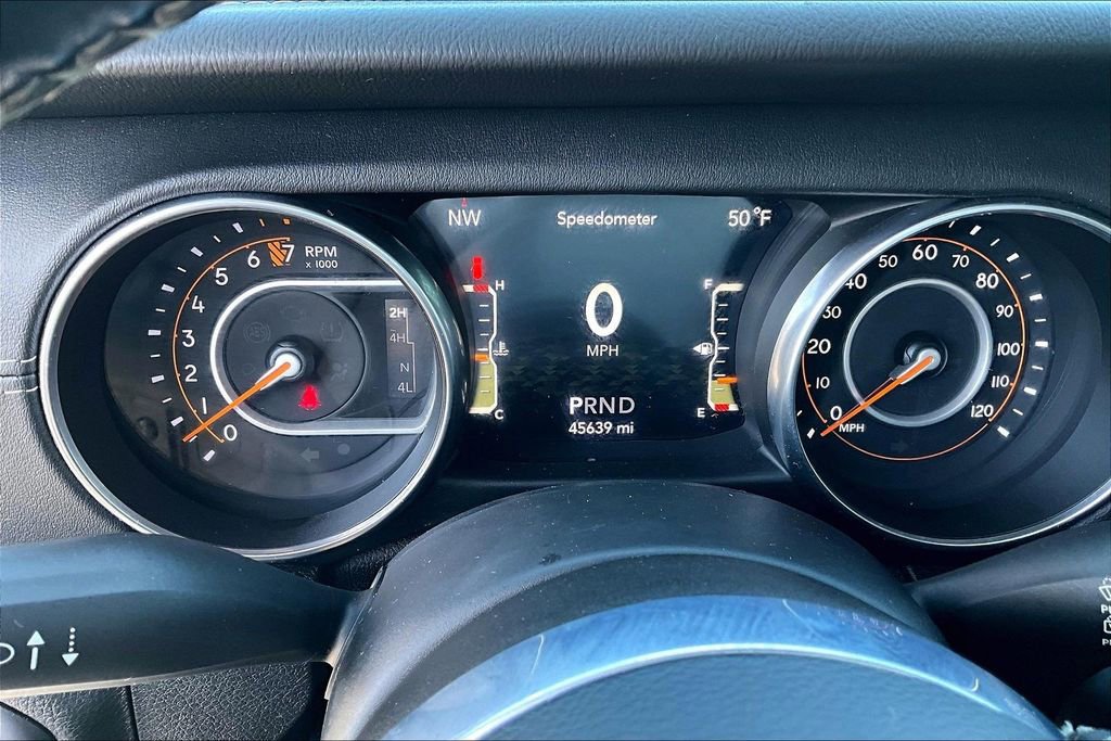 Used 2020 Jeep Wrangler Unlimited Sahara image 28