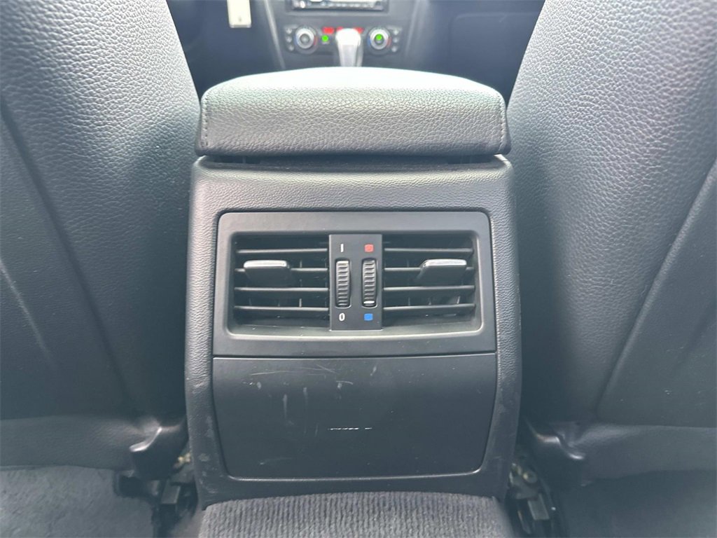Used 2010 BMW 328i Sedan image 14