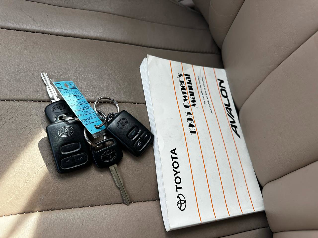 Used 1995 Toyota Avalon XLS image 50