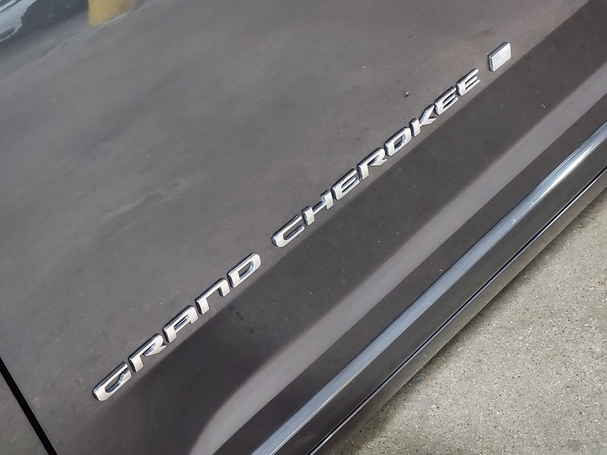 Used 2022 Jeep Grand Cherokee L Overland w/ Luxury Tech Group IV AWD/4WD image 25