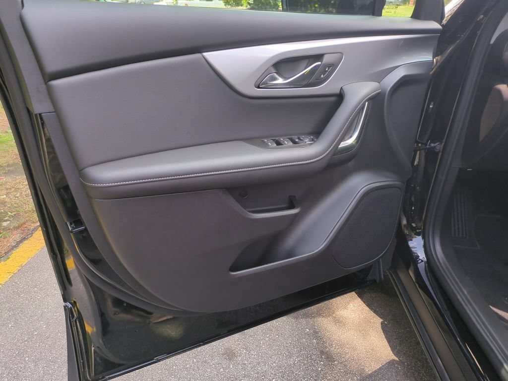 New 2026 Chevrolet Blazer LT FWD image 13