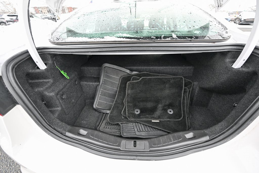 Used 2014 Ford Fusion Energi SE w/ Driver Assist Package image 16