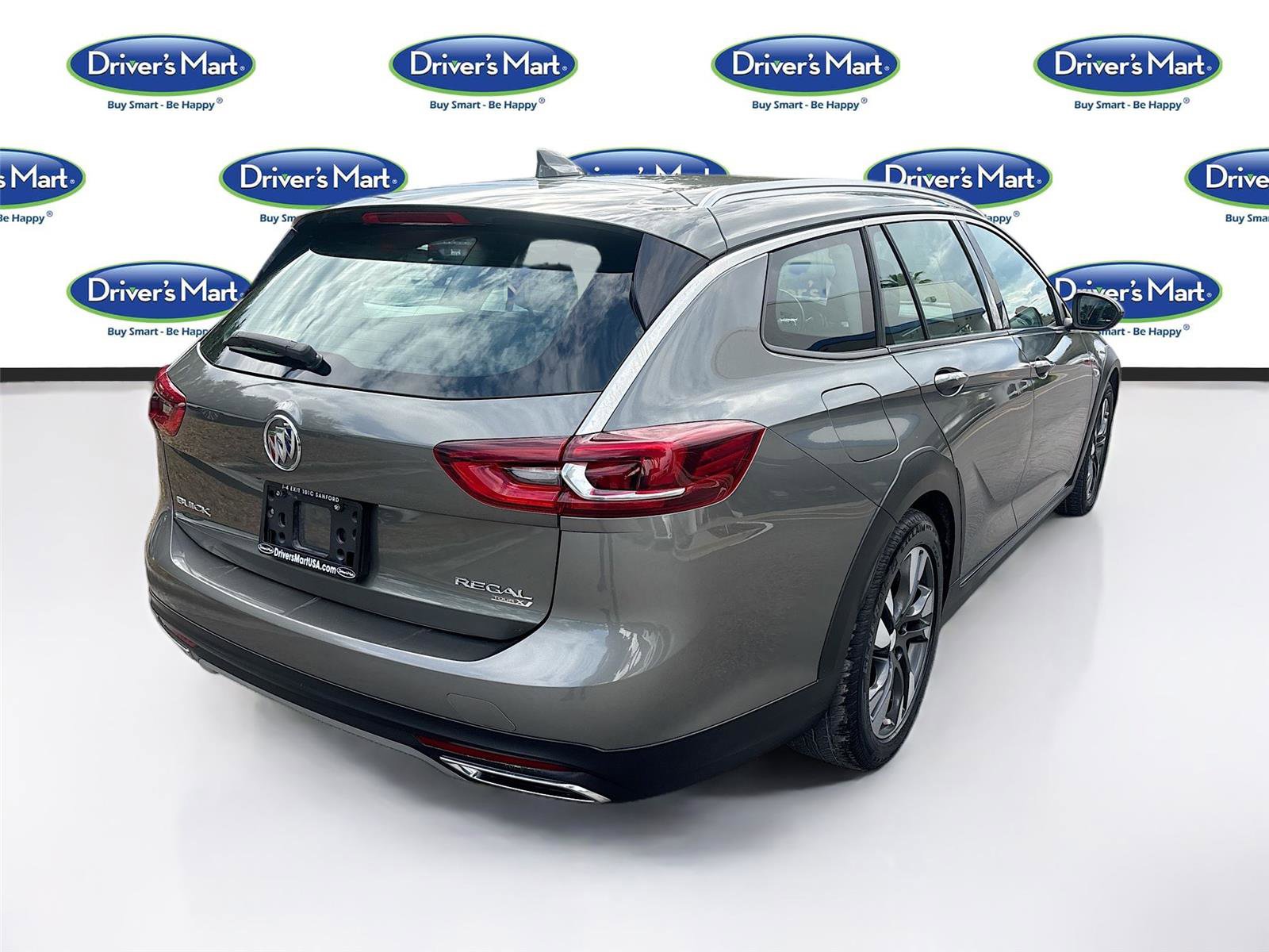 Used 2018 Buick Regal Preferred w/ Sights and Sounds Package AWD/4WD image 7