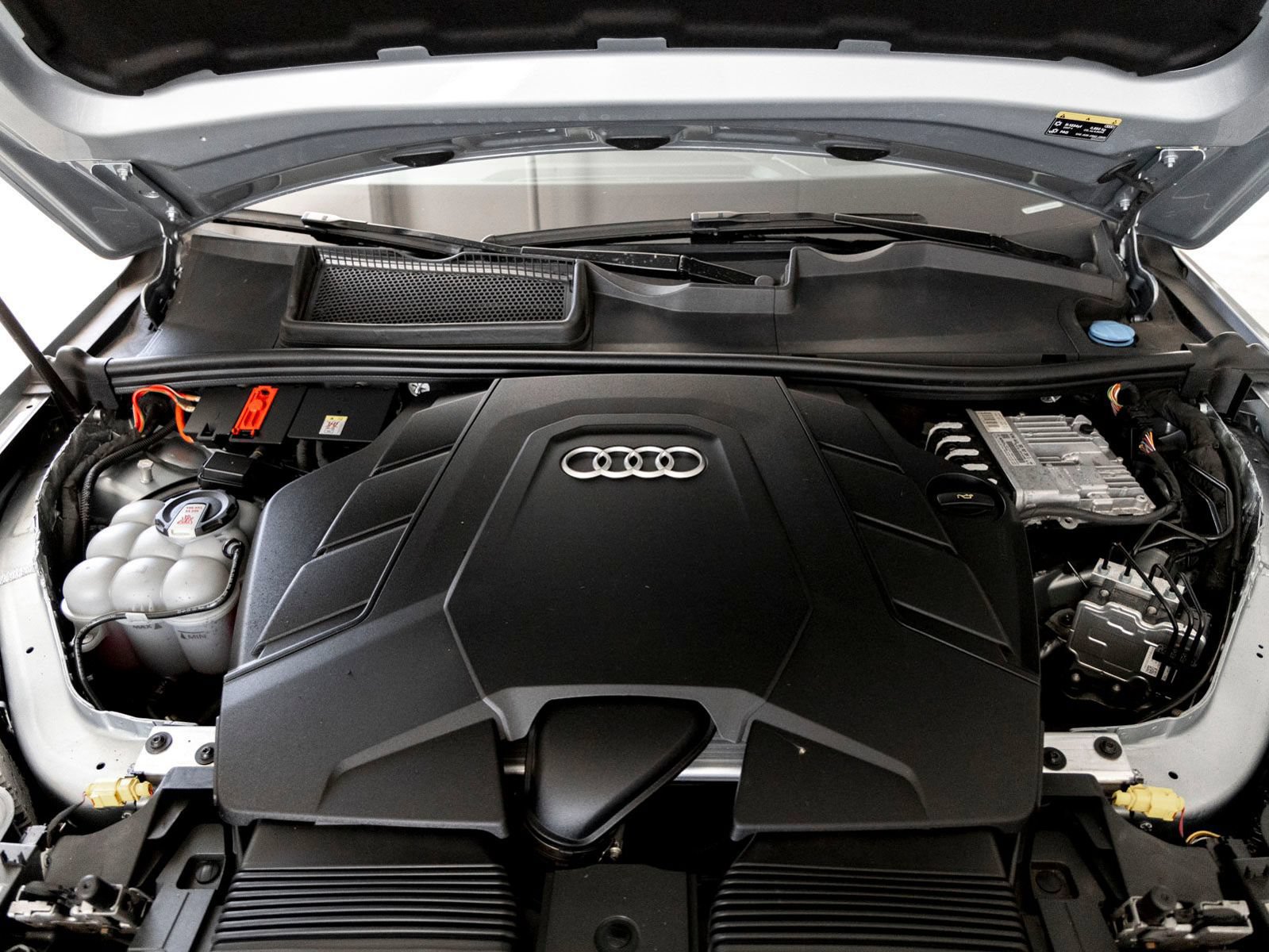 Used 2023 Audi Q7 3.0T Prestige w/ Prestige Package AWD/4WD image 30