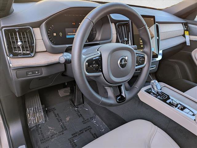 New 2026 Volvo XC90 T8 Plus w/ Protection Package Premier image 3