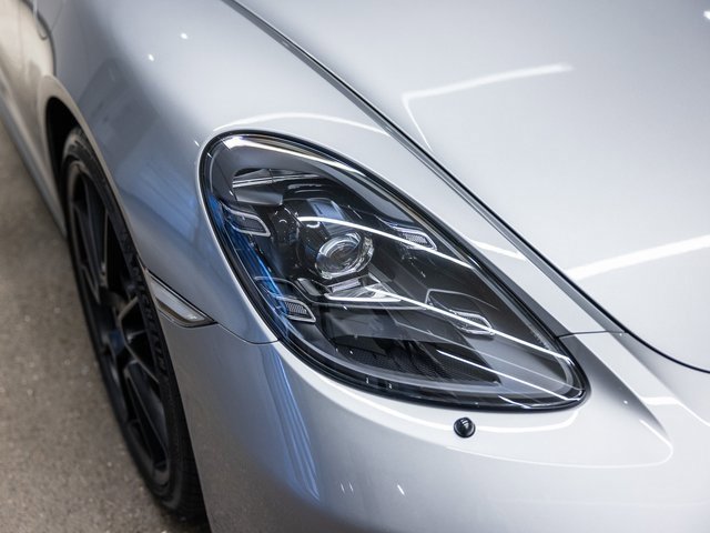 Used 2025 Porsche 718 Cayman GT4 image 10