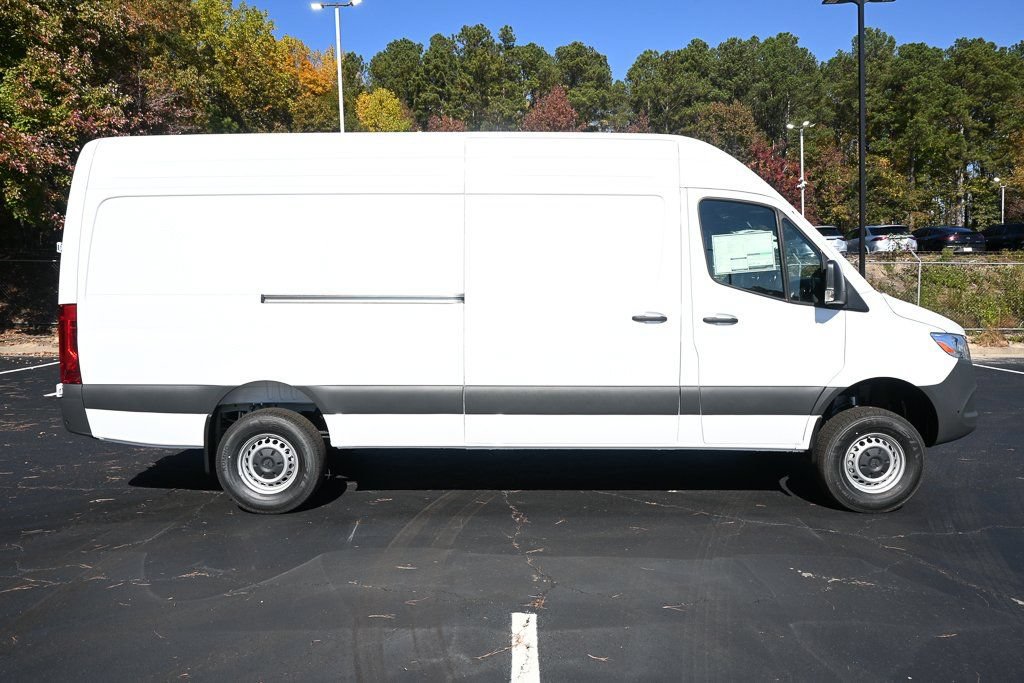 Used 2026 Mercedes-Benz Sprinter 2500 image 23