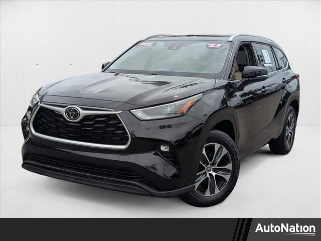 Used 2022 Toyota Highlander XLE