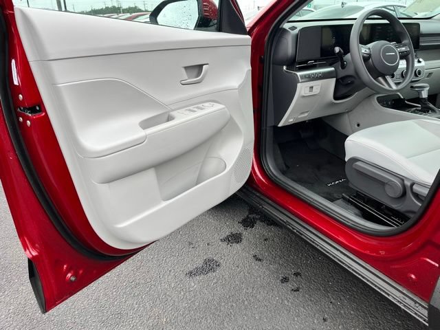 New 2026 Hyundai Kona SE FWD image 13
