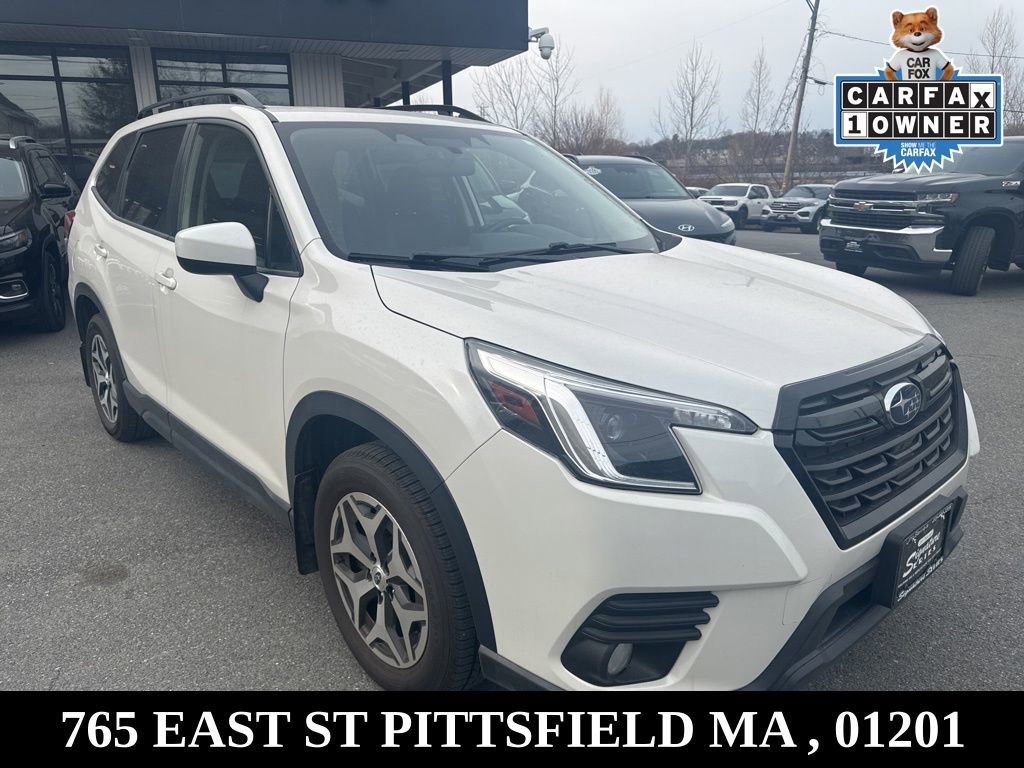 Used 2023 Subaru Forester Premium image 9