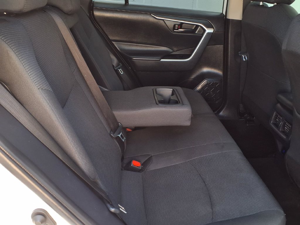 Certified 2024 Toyota RAV4 LE FWD image 34