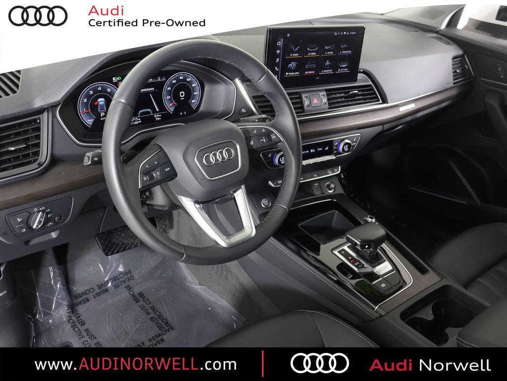 Certified 2023 Audi Q5 Premium Plus w/ Premium Plus Package AWD/4WD image 2