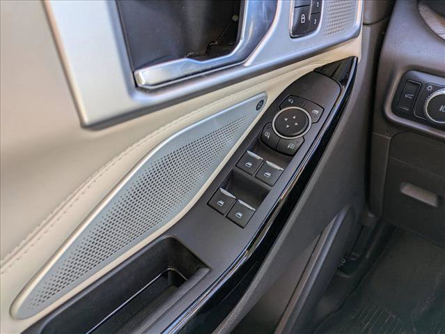 Used 2021 Ford Explorer Platinum w/ Equipment Group 601A image 15
