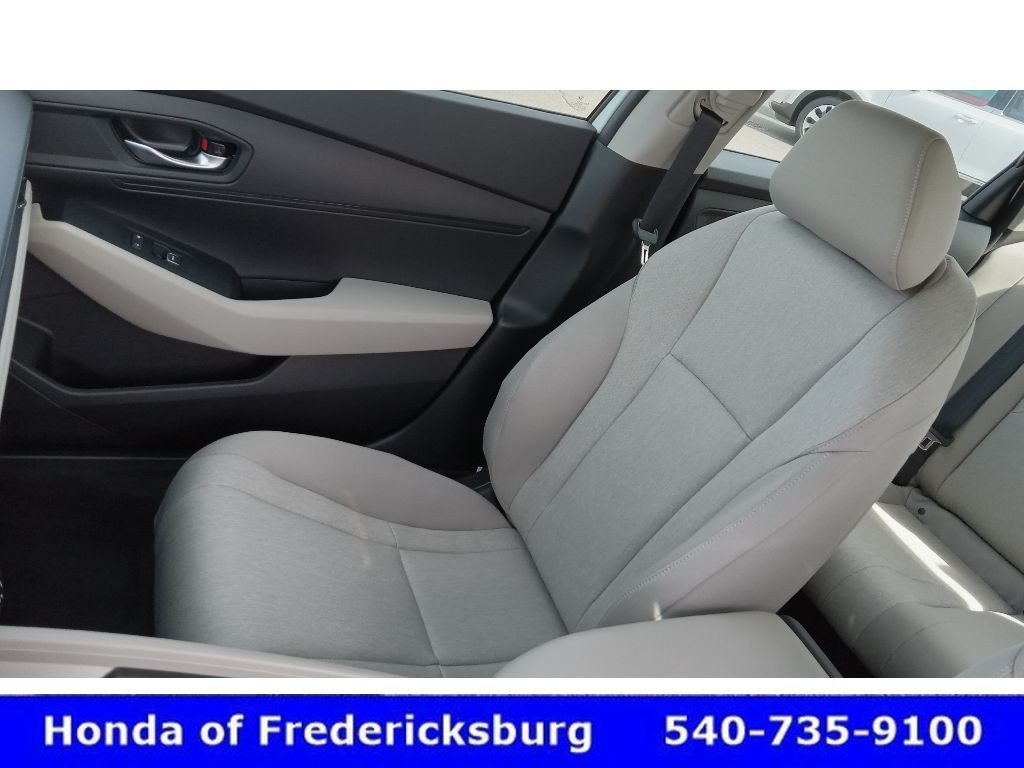 Certified 2025 Honda Accord LX image 28