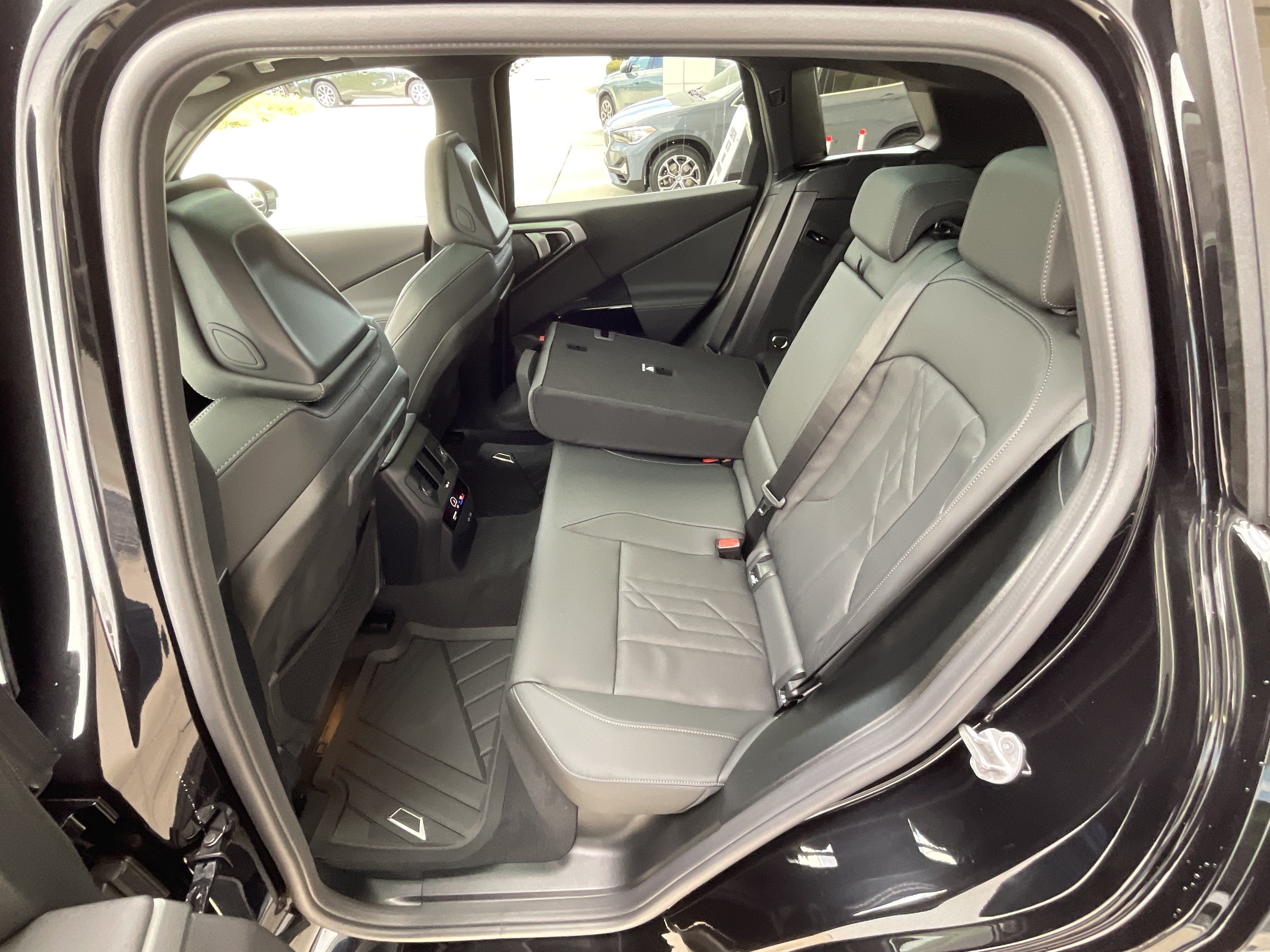 New 2026 BMW X3 xDrive30 w/ Premium Package AWD/4WD image 28