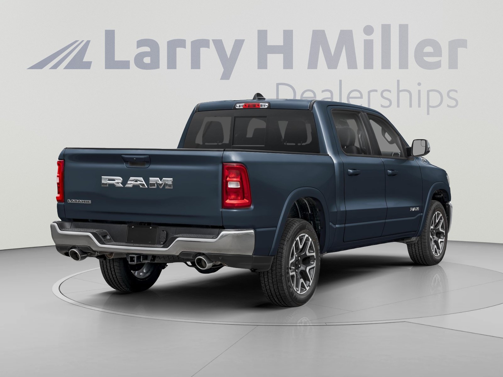New 2027 RAM 1500 Laramie w/ Laramie Preferred Package AWD/4WD image 2