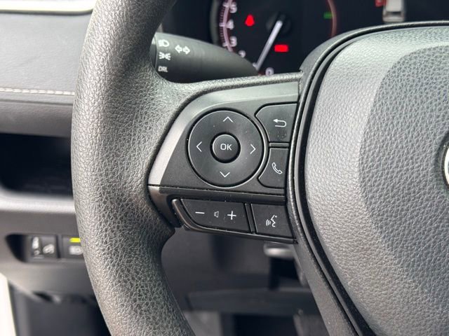 Used 2025 Toyota RAV4 LE image 27