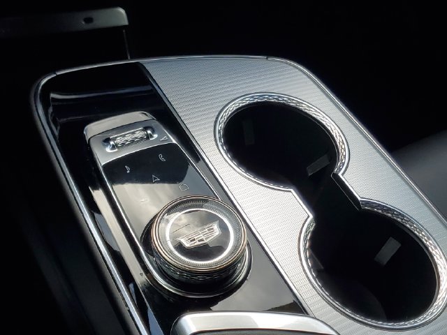 Used 2024 Cadillac Lyriq Tech RWD image 24