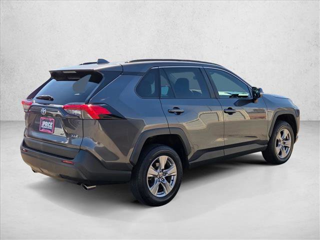 Used 2022 Toyota RAV4 XLE image 5