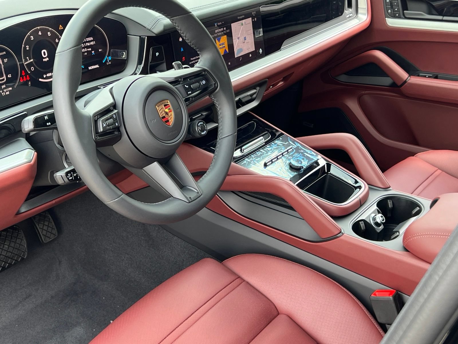 New 2026 Porsche Cayenne Coupe AWD/4WD image 4