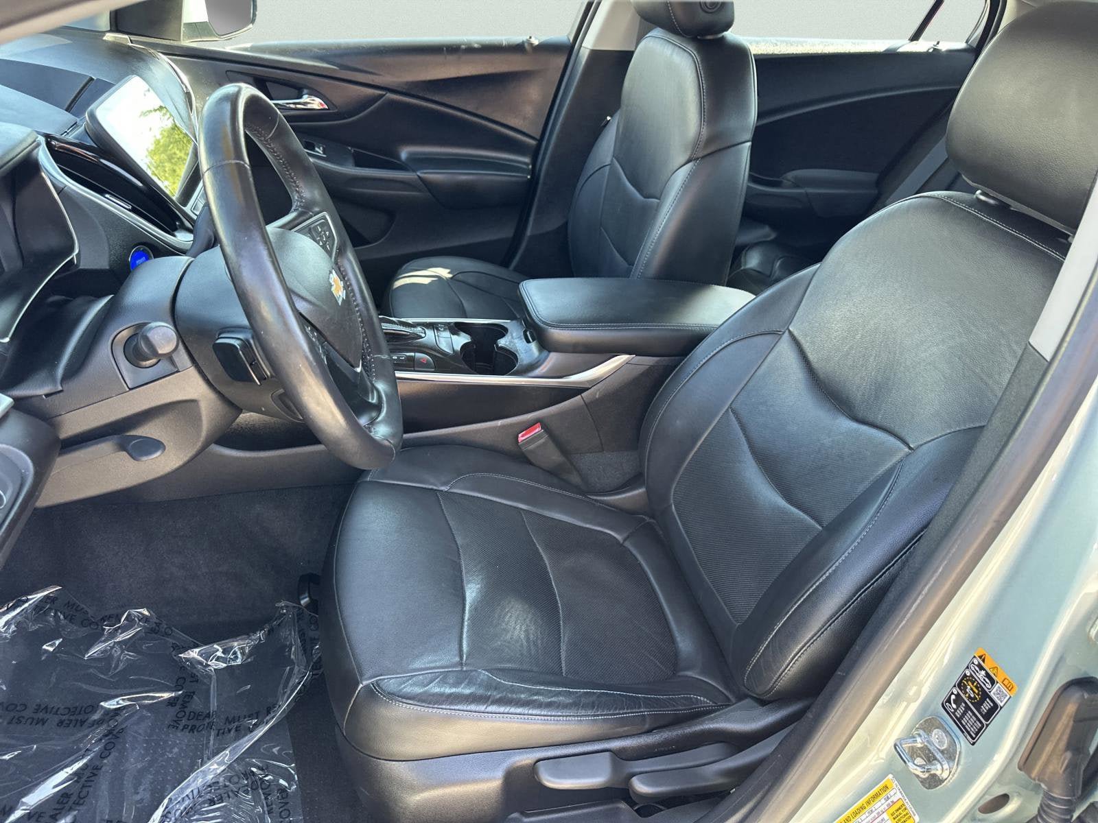 Used 2018 Chevrolet Volt Premier w/ Driver Confidence Package FWD image 19