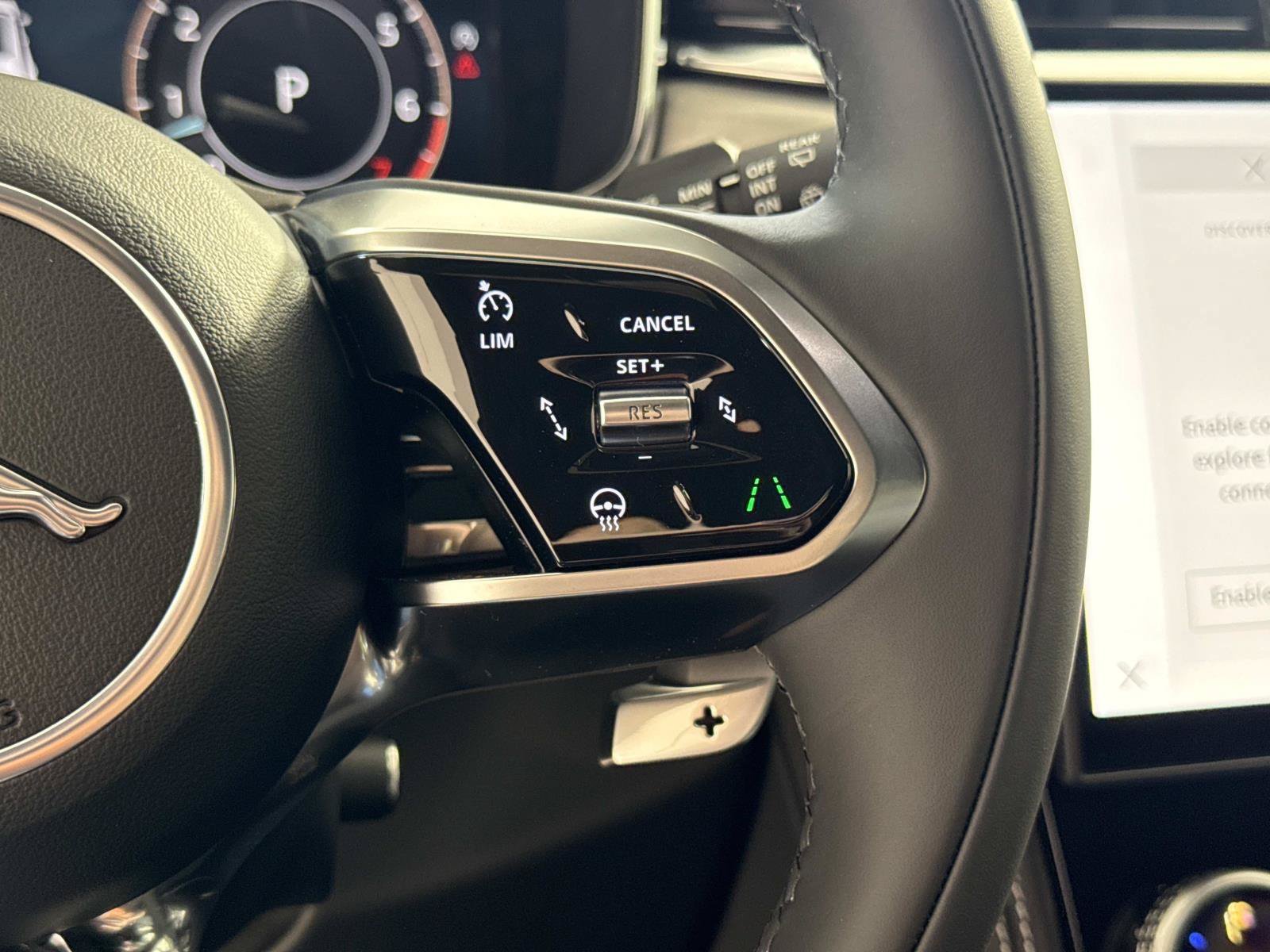 New 2026 Jaguar F-PACE R-Dynamic S AWD/4WD image 32