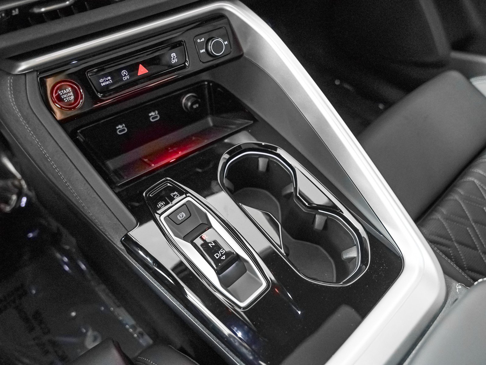 New 2026 Audi SQ5 Premium Plus AWD/4WD image 18