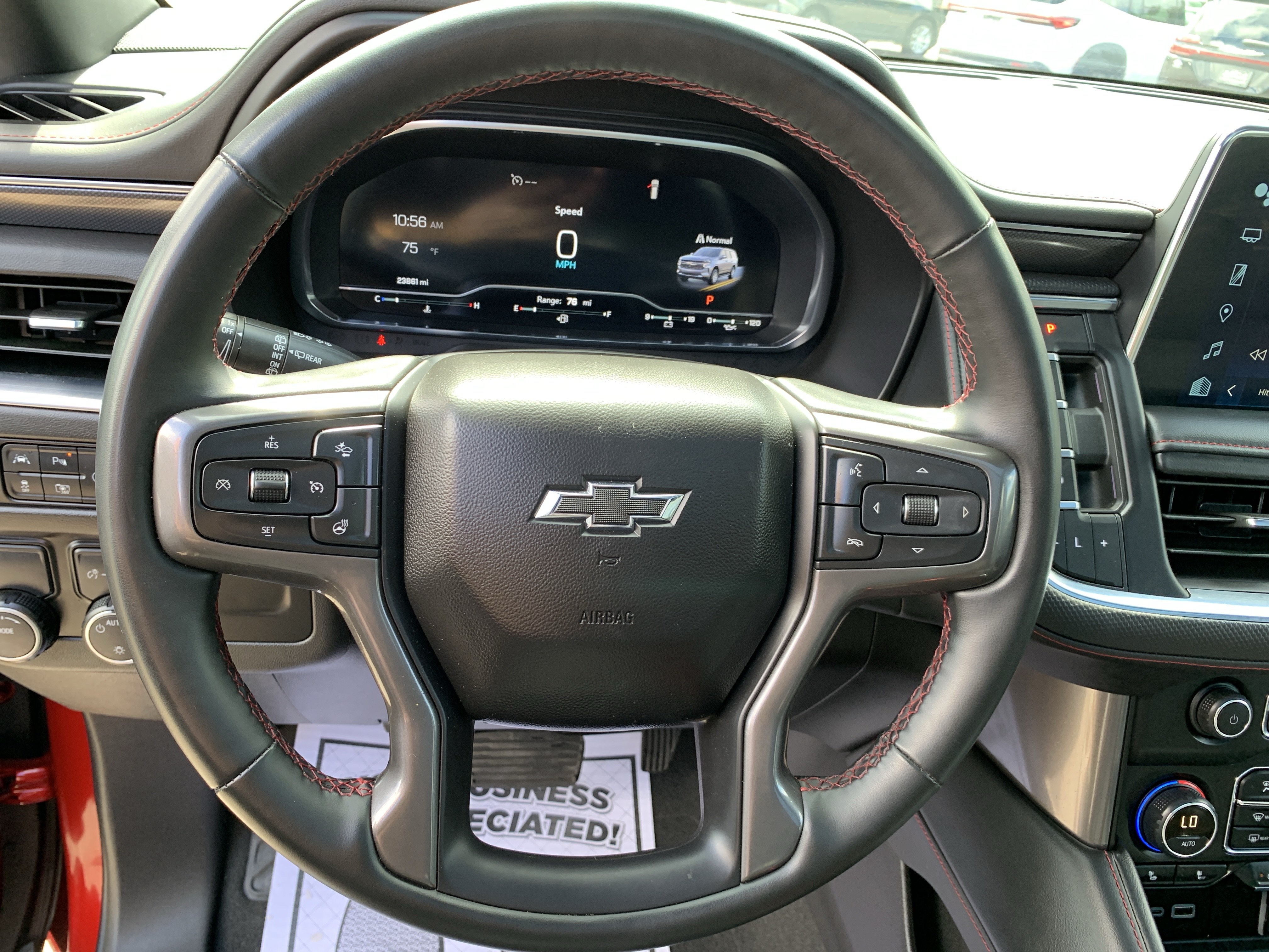 Used 2024 Chevrolet Suburban RST w/ Luxury Package RWD image 18