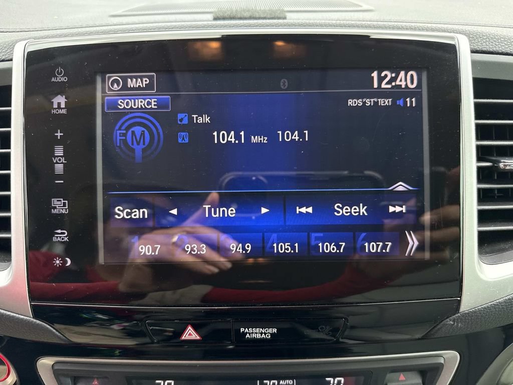 Used 2017 Honda Pilot Touring image 28