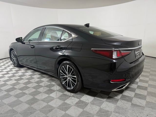 Certified 2025 Lexus ES 350 w/ Premium Package image 4