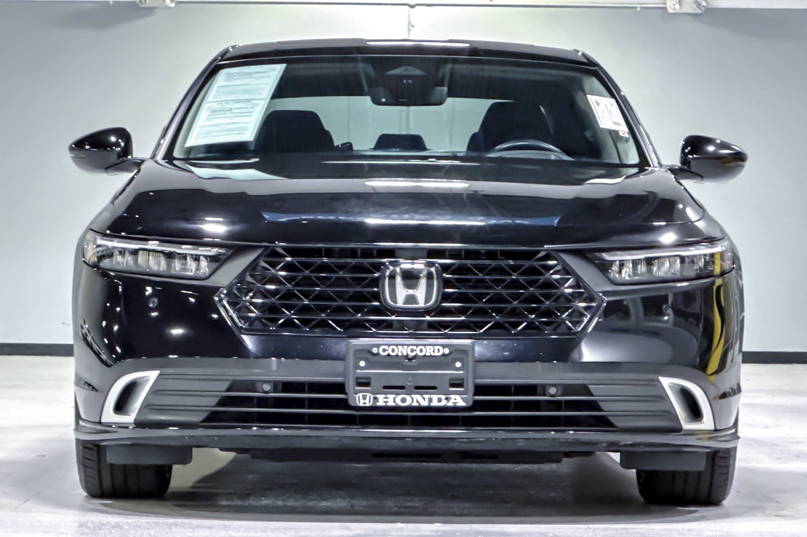 Used 2024 Honda Accord Touring image 6