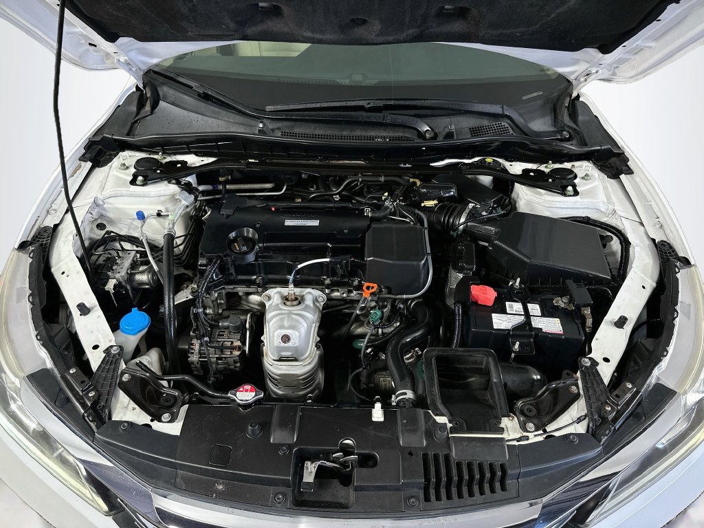 Used 2016 Honda Accord EX image 35