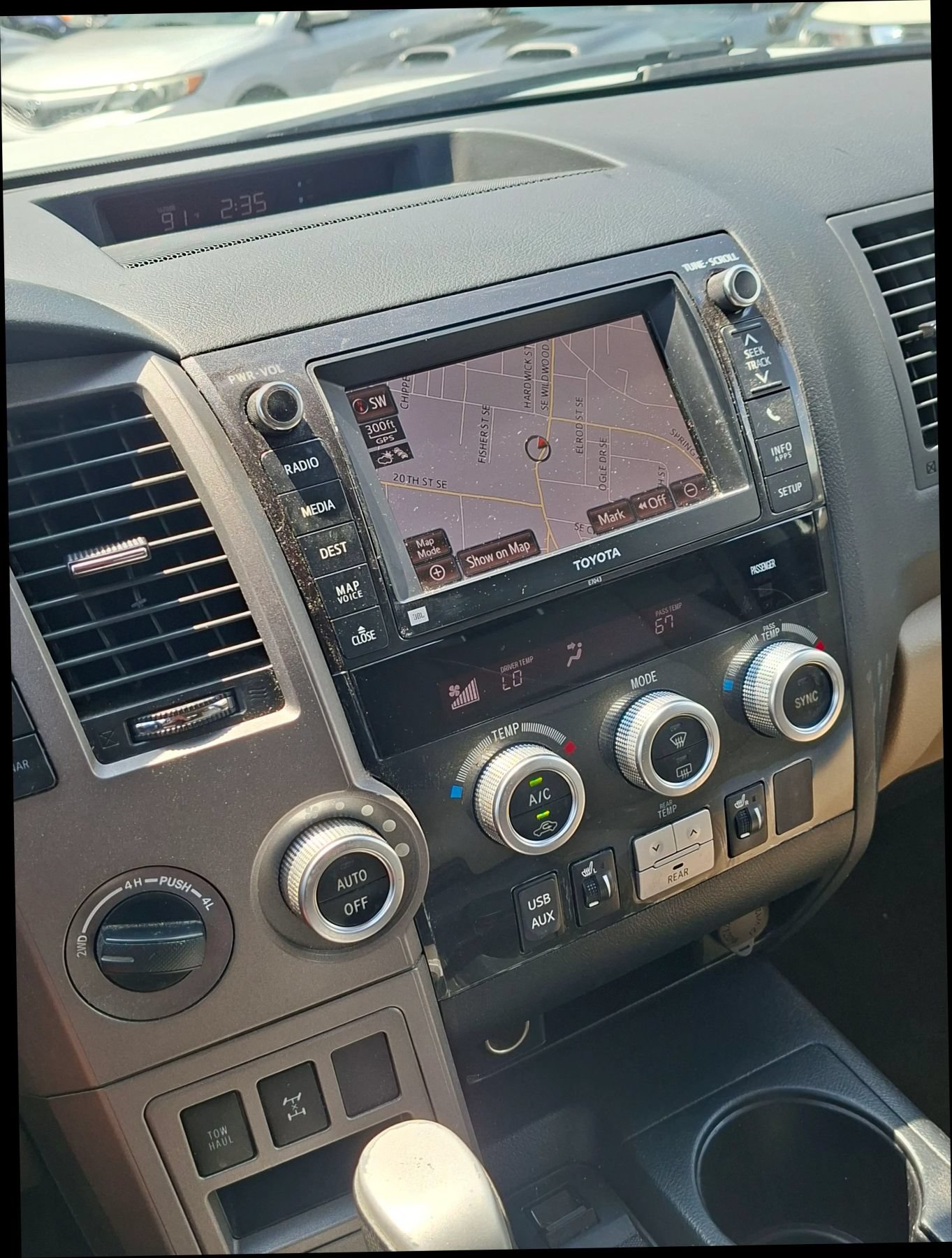 Used 2013 Toyota Sequoia Limited AWD/4WD image 13