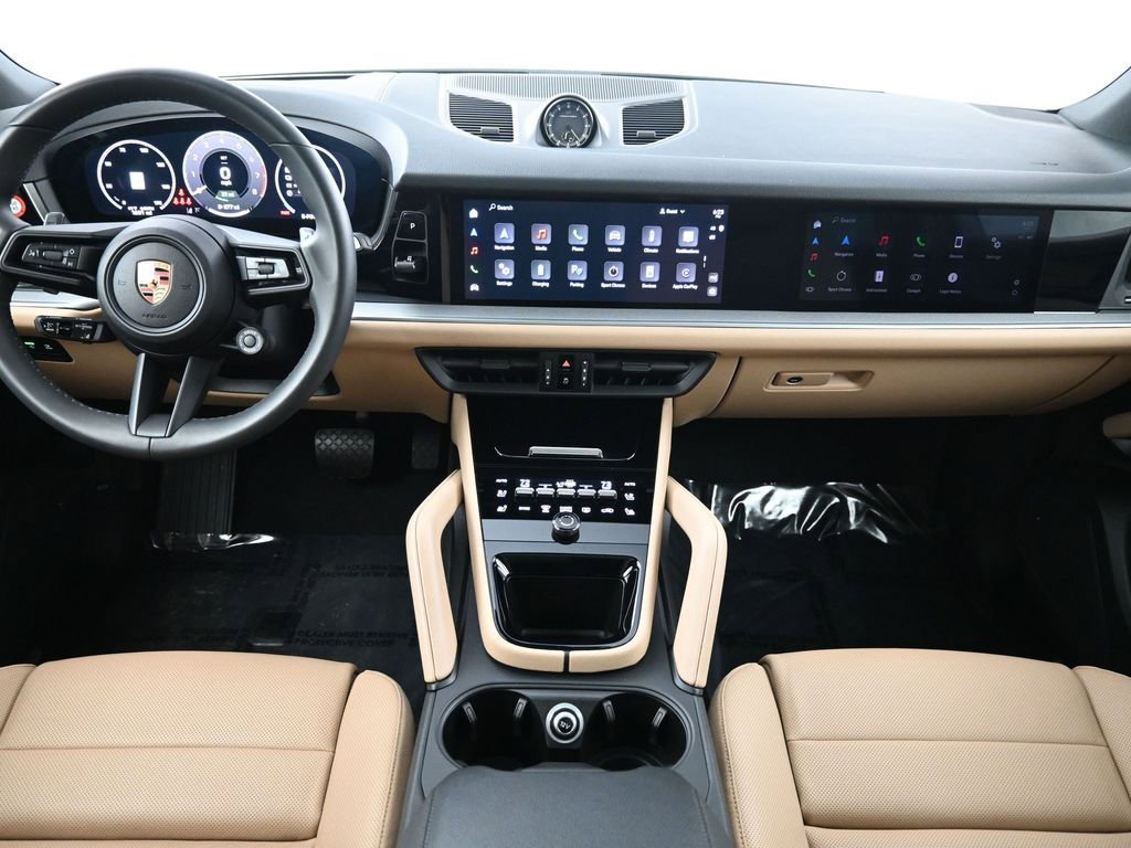 Certified 2025 Porsche Cayenne E-Hybrid w/ Premium Package Plus image 6