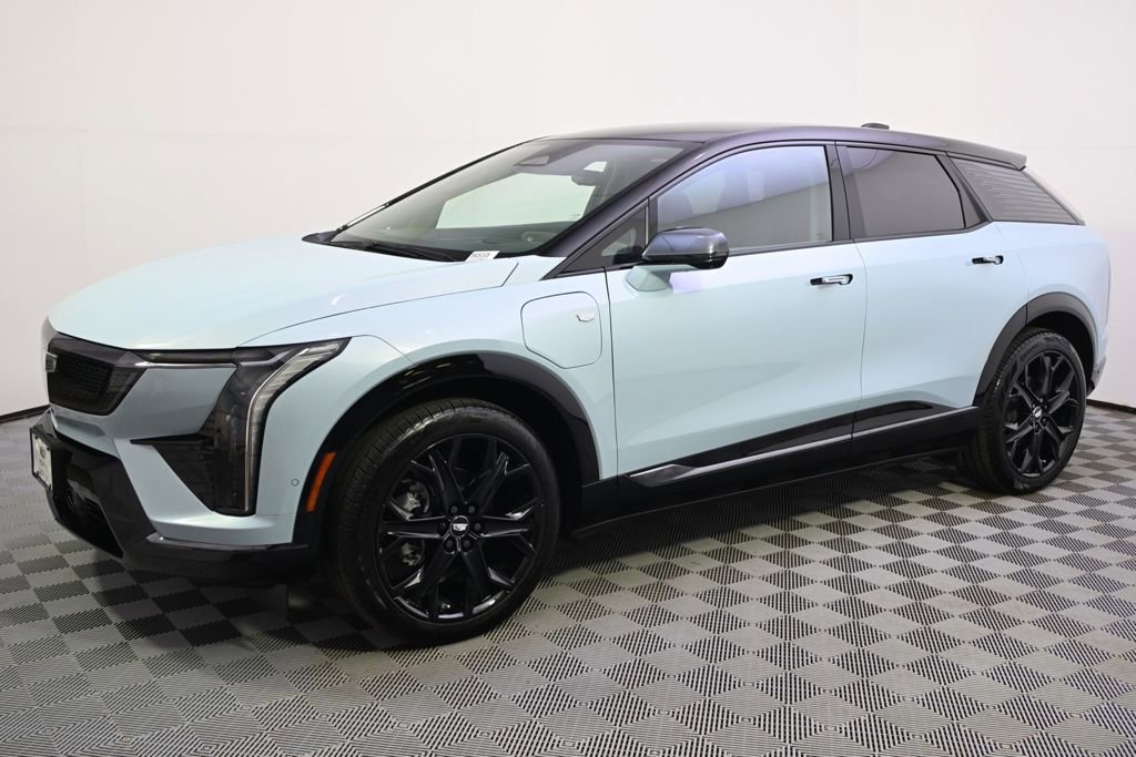 New 2025 Cadillac Optiq Sport 2 w/ LPO, ONYX Package AWD/4WD image 2