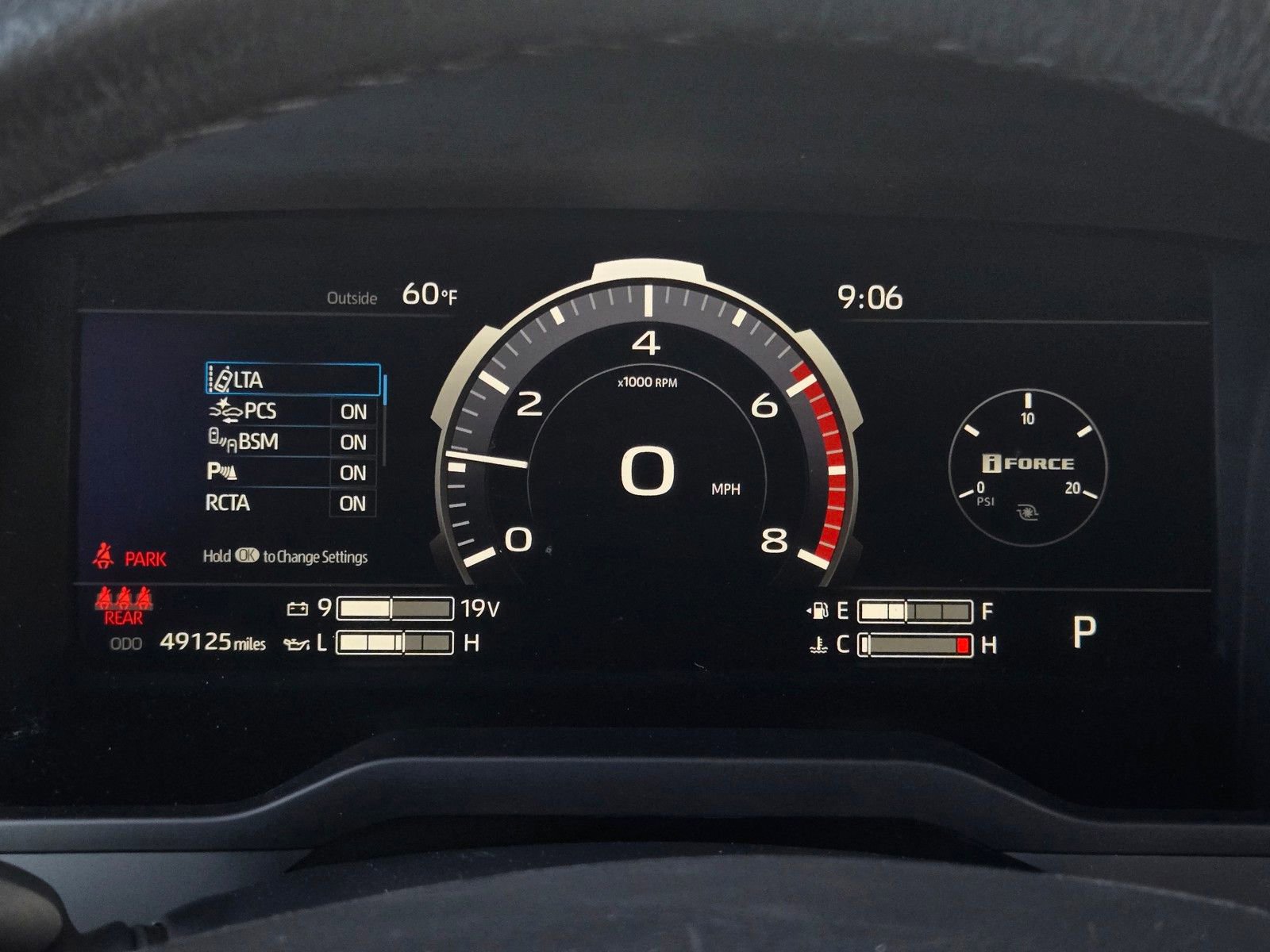 Used 2025 Toyota Tundra Limited AWD/4WD image 22