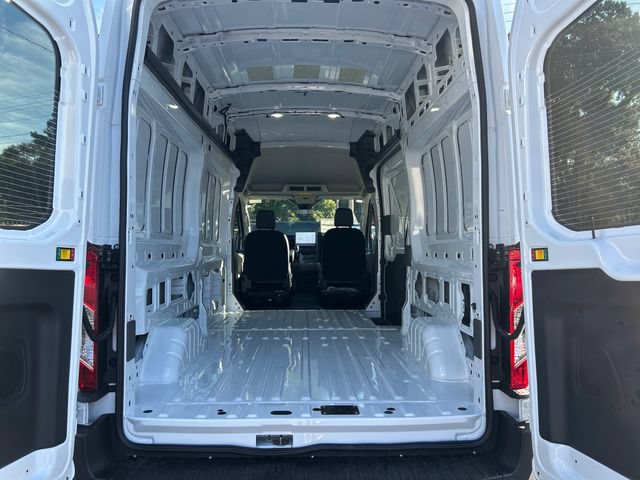 New 2026 Ford Transit 250 148 High Roof RWD image 21