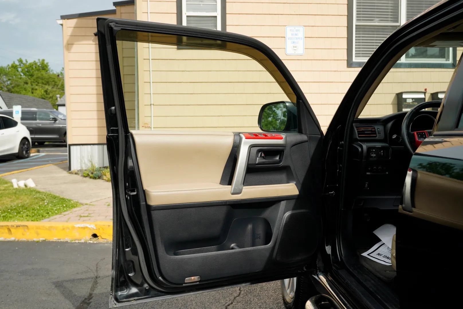 Used 2010 Toyota 4Runner Limited AWD/4WD image 17