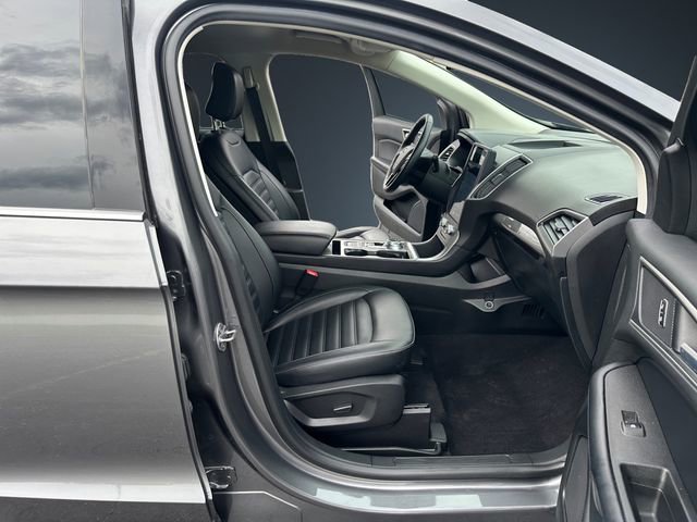 Used 2023 Ford Edge SEL w/ Convenience Package image 15