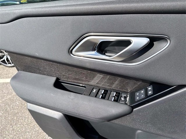 New 2025 Land Rover Range Rover Velar Dynamic SE image 20