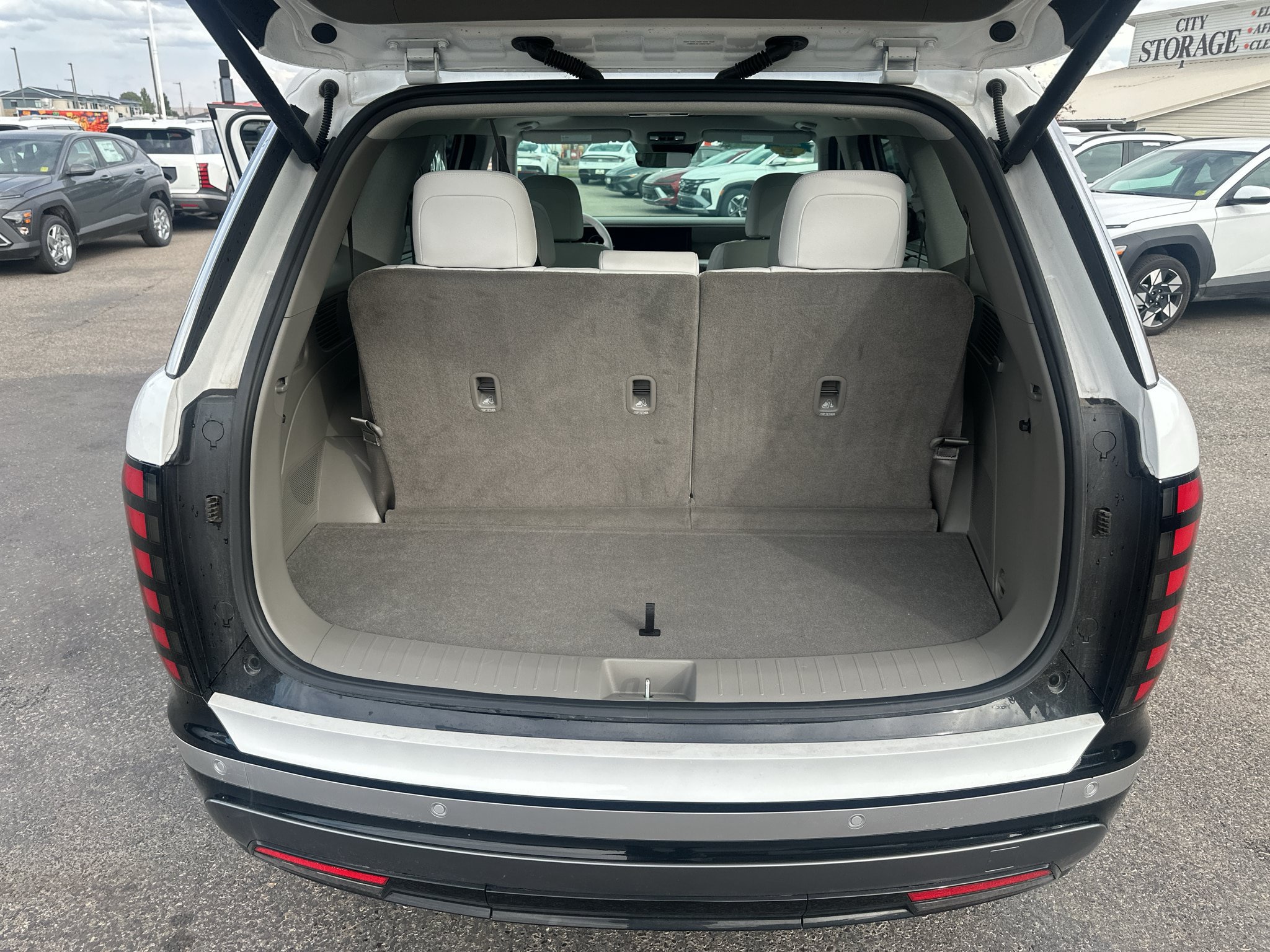 Used 2026 Hyundai Palisade Limited AWD/4WD image 18