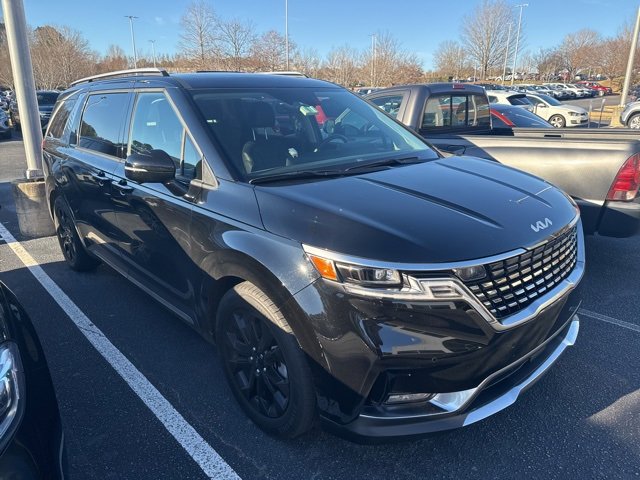 Used 2024 Kia Carnival SX Prestige image 2