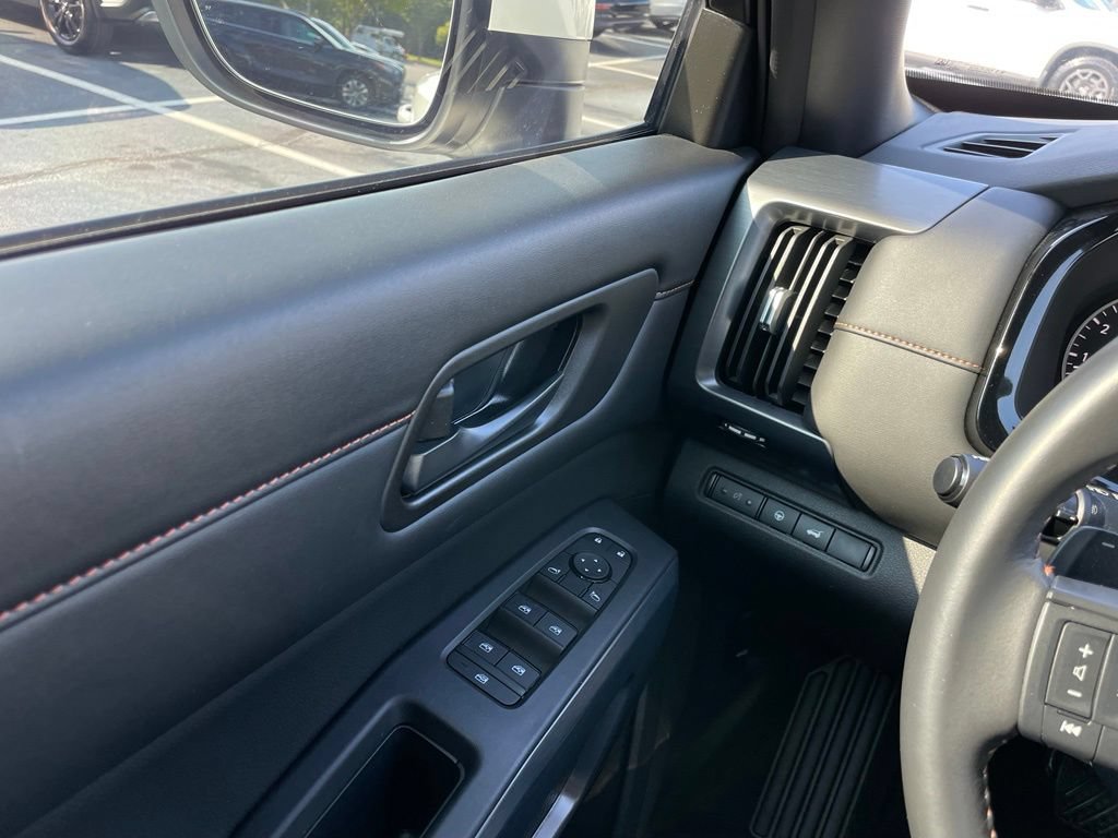 Used 2025 Nissan Pathfinder Rock Creek AWD/4WD image 22